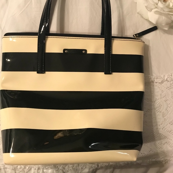 Kate Spade Tote and clutch - Picture 2 of 4